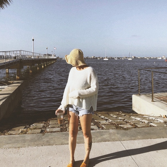 insta: @simplesabal - Picture 4 of 10